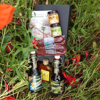 Harzer Wander - Kiste – Genuss &amp; Abenteuer aus dem Harz - senf - shop.com